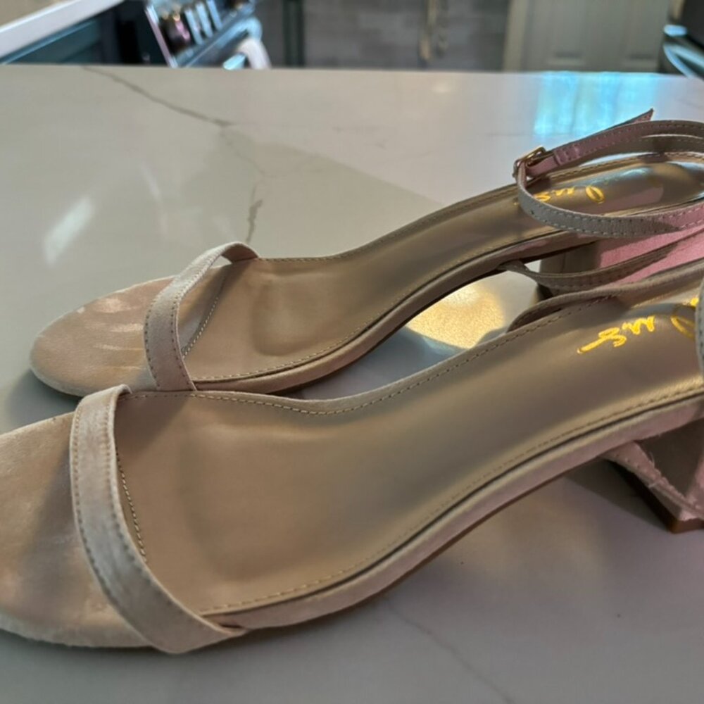 Lulus Julie Nude Suede Sandal, Size 10